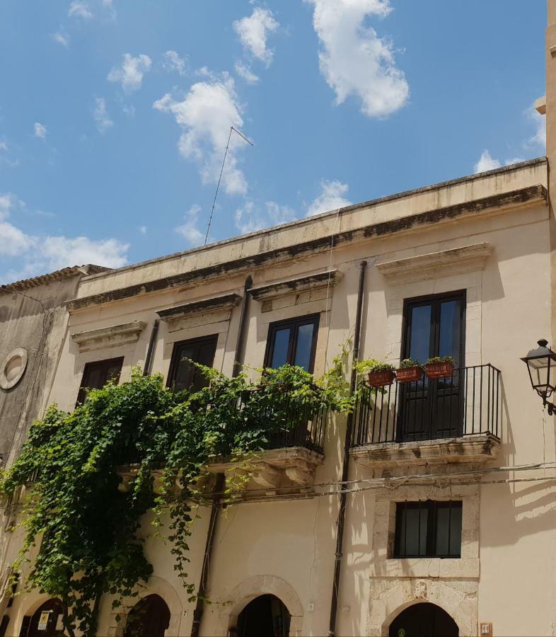 Вилла Dimora Montalto,Indipendente Con Terrazzo Privato Сиракузы Экстерьер фото